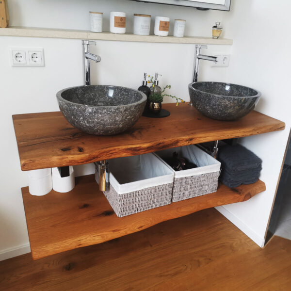 waschtischplatte-waschbrett-massivholz-baumkante-naturkante-badezimmer-waschtisch-aufsatzwaschbecken-eiche-sponholz-nachhaltige-forstwirtschaft