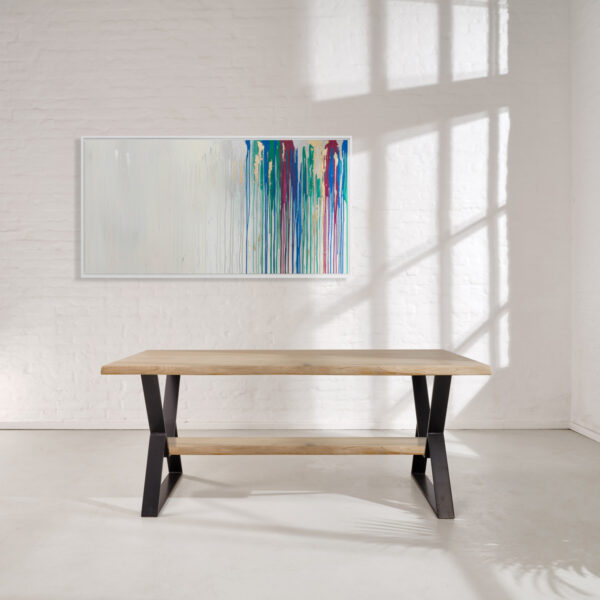 esstisch-massivholz-anfertigung-baumkante-eiche-spon-holz-querbalken-fussablage-x-rohholz