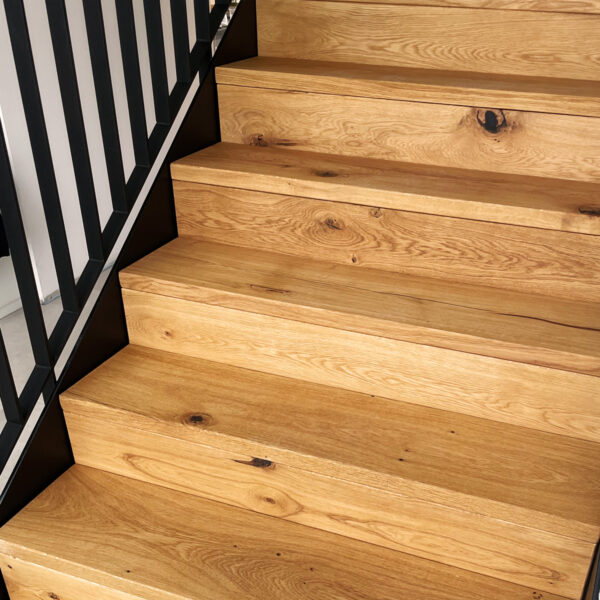 setzstufen-treppe-massivholz-anfertigung-eiche-spon-holz-treppenstufen-