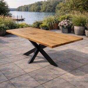 Tisch Outdoor aus Eiche mit Spider-Gestell als Gartentisch Holz am See